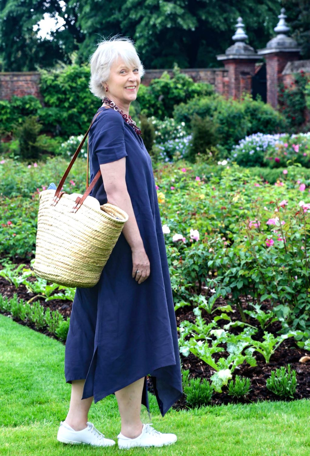 how-i-style-my-navy-linen-maxi-dress-chic-at-any-age