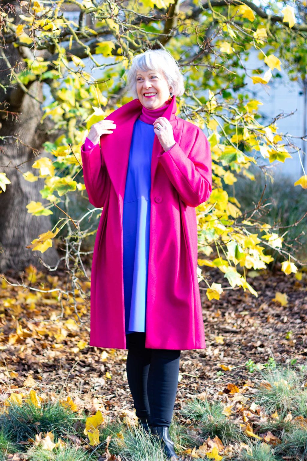 how-to-wear-bright-colours-during-the-winter-months-chic-at-any-age