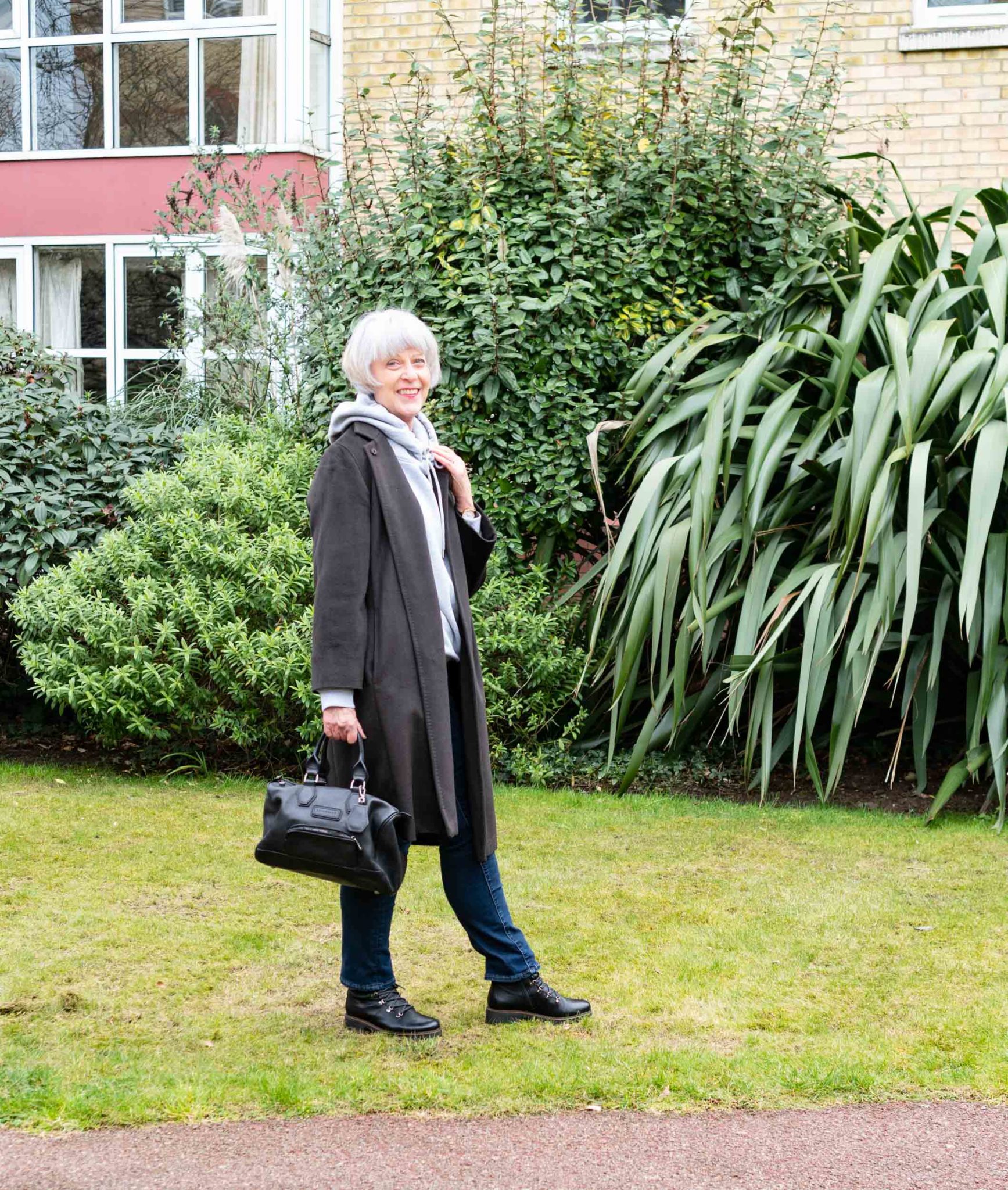 How to restyle an old coat - Chic at any age