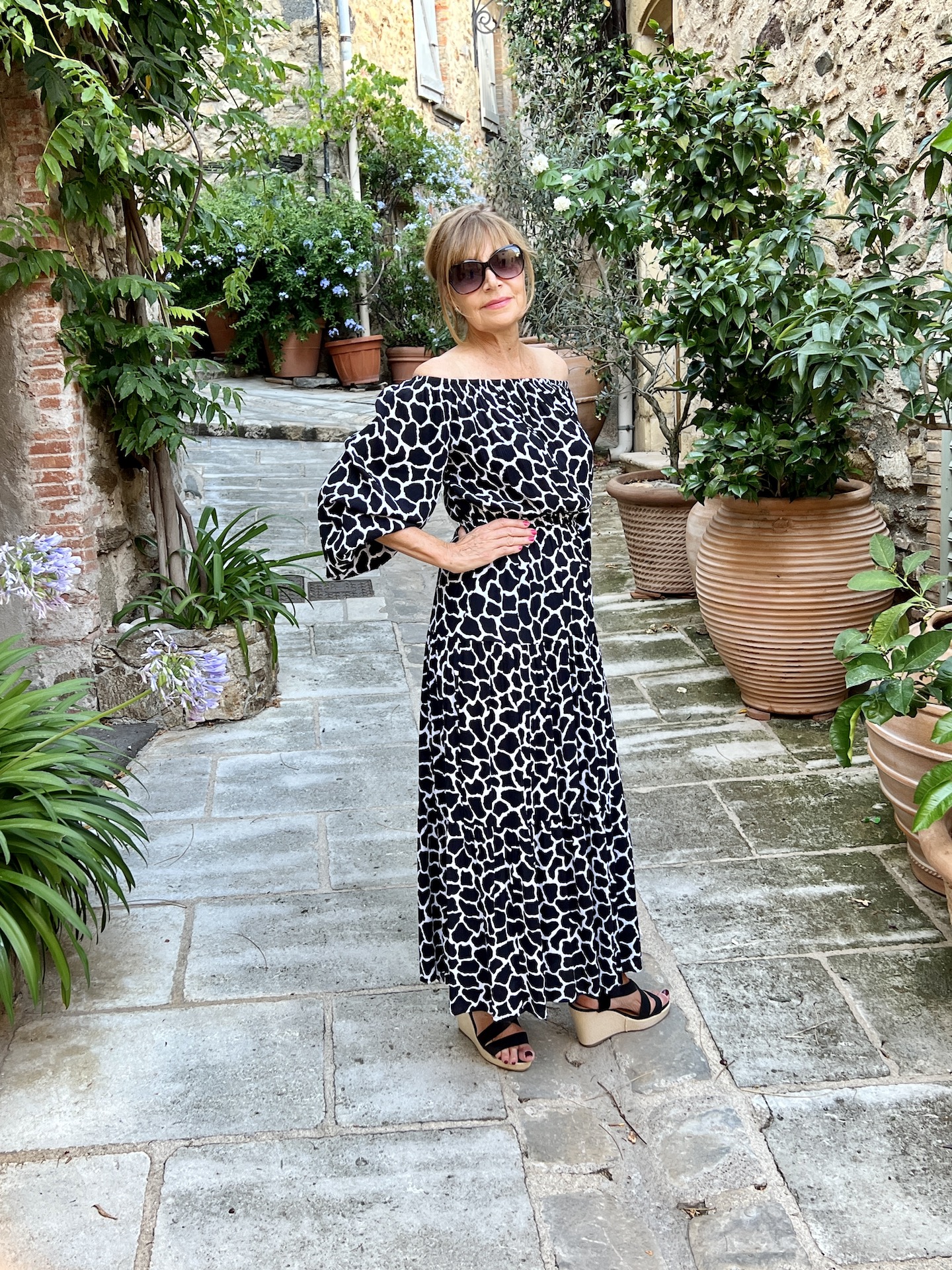 how-to-style-an-off-the-shoulder-dress-chic-at-any-age